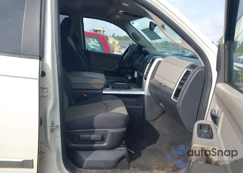 2010 Dodge Ram 1500 Slt/Sport/Trx z USA, uszkodzony, nr VIN 1D7RB1CTXAS226426